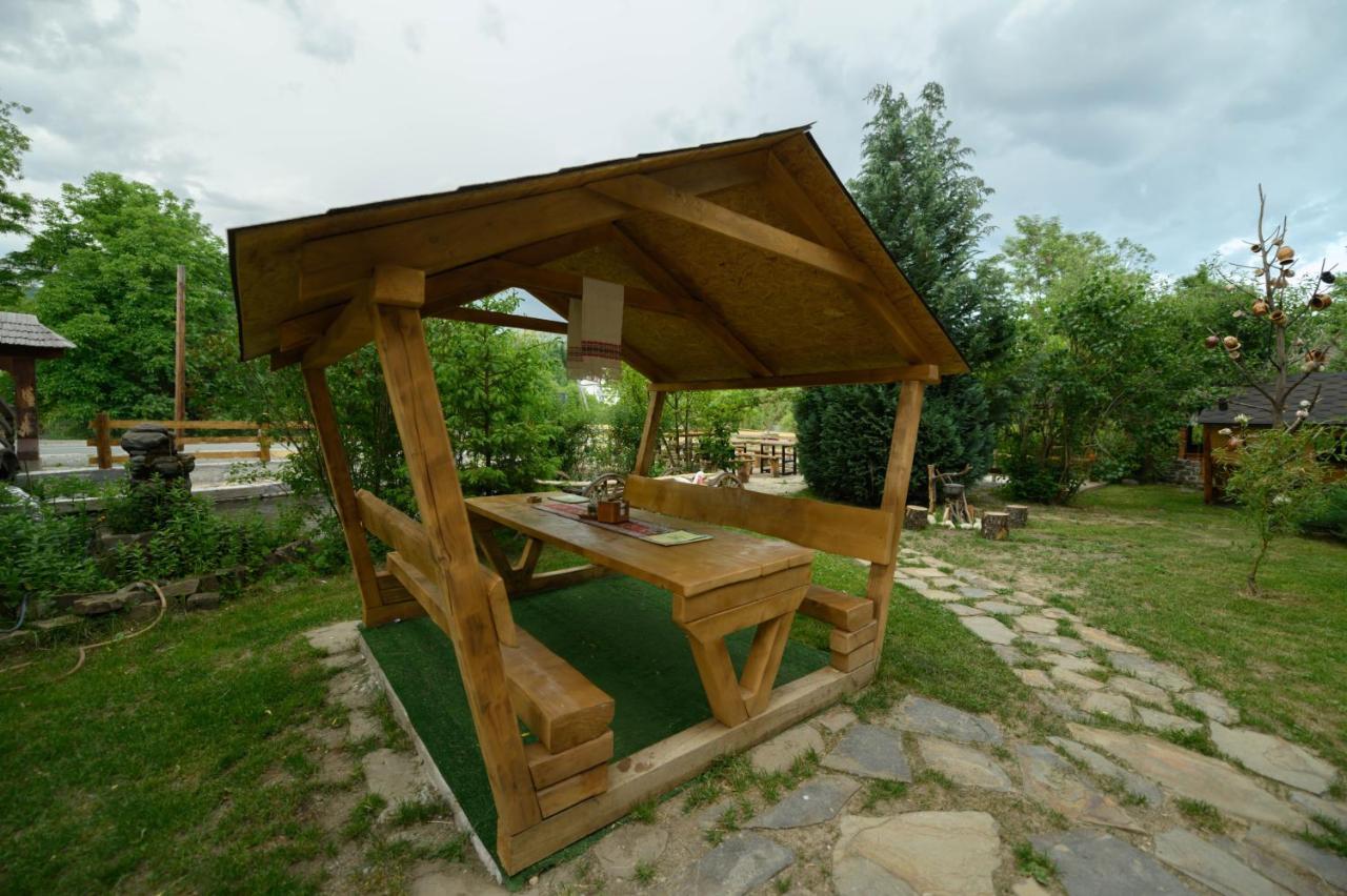 La pintea haiducu Deseşti Exterior foto